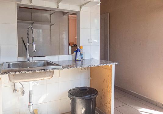 Commercial in Algorfa