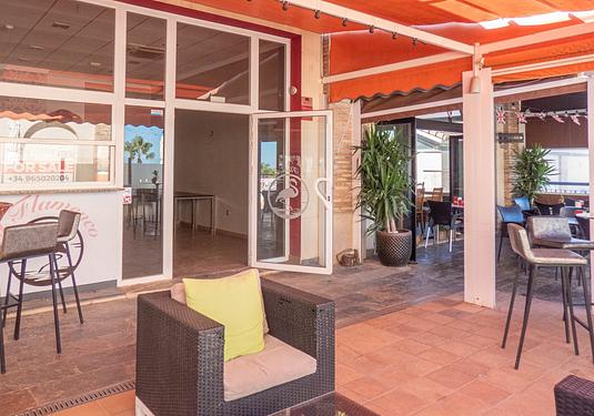 Commercial in Algorfa