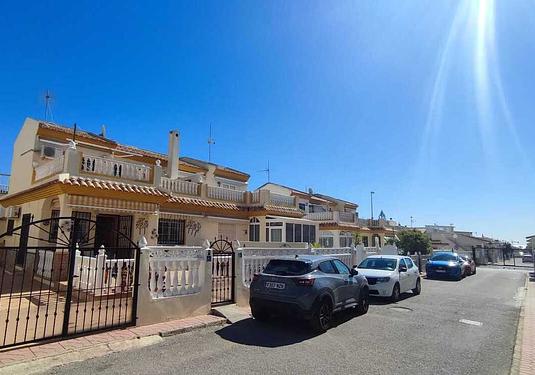 Town house in Playa Flamenca