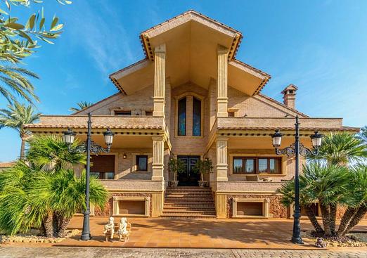 Villa in Molins