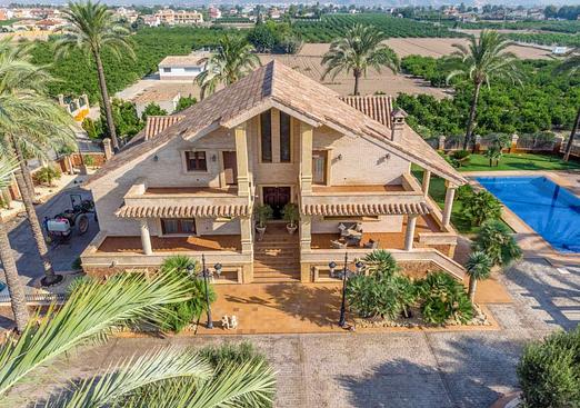 Villa in Molins
