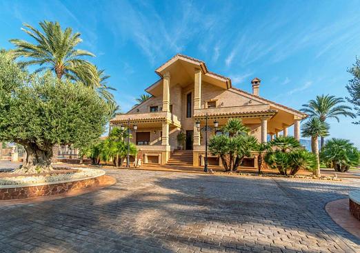 Villa in Molins