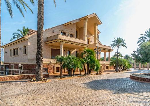 Villa in Molins