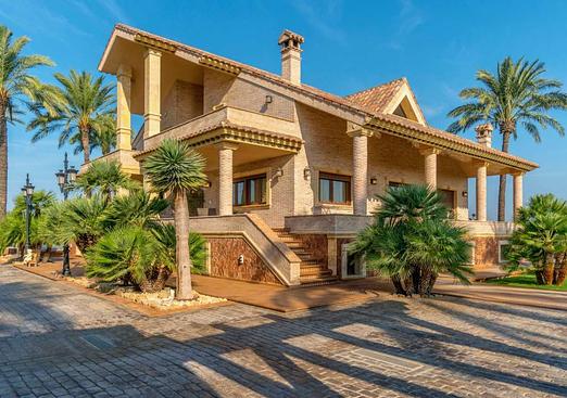 Villa in Molins