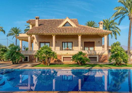 Villa in Molins