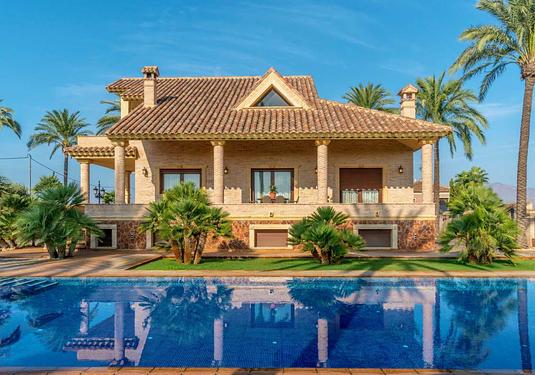 Villa in Molins