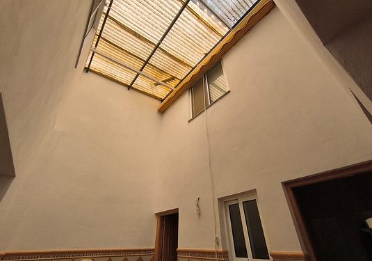 Town house in Algueña