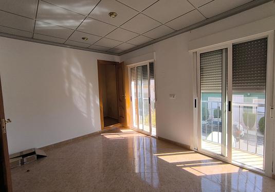 Town house in Algueña