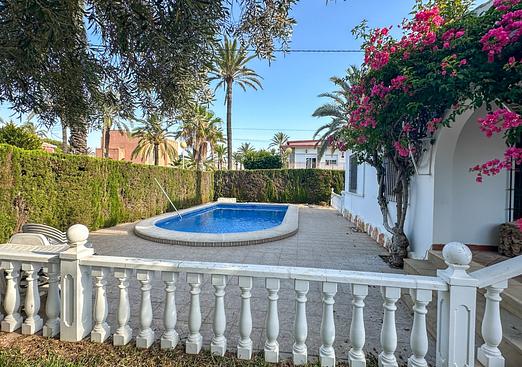 Villa in Cabo Roig