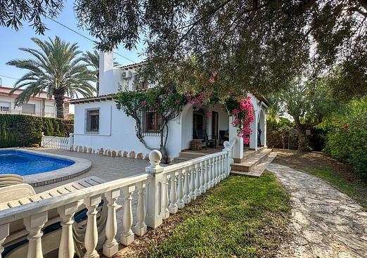 Villa in Cabo Roig