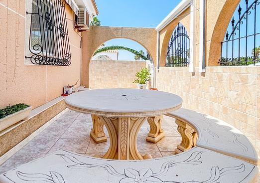 Bungalow in Los Alcazares