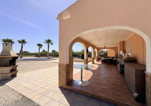 Country house in Dolores