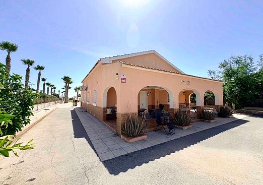 Country house in Dolores