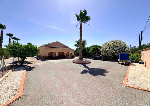 Country house in Dolores