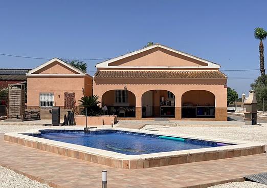 Country house in Dolores