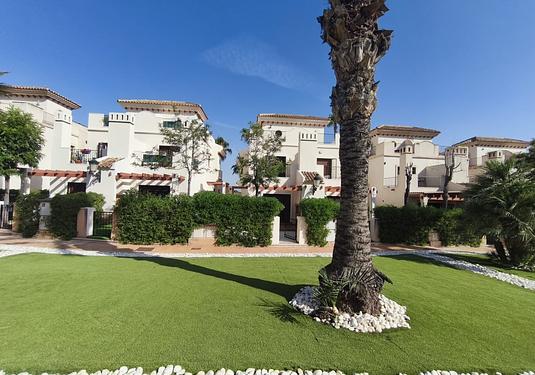 Bungalow in La Finca Golf Resort