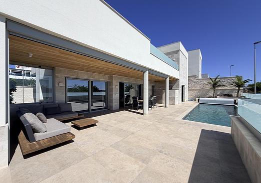Villa in Benijofar