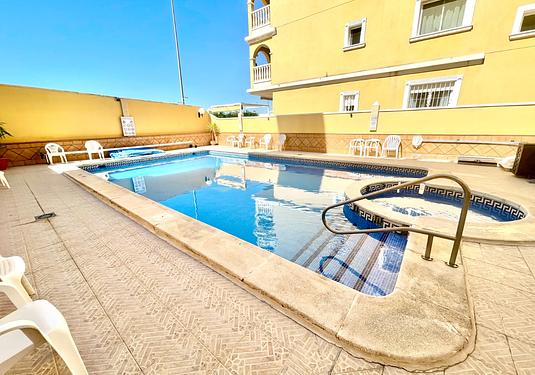 Apartment in Algorfa