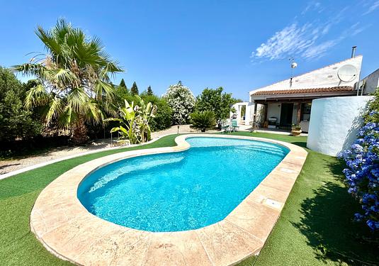 Villa in Daya Nueva