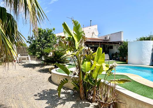 Villa in Daya Nueva