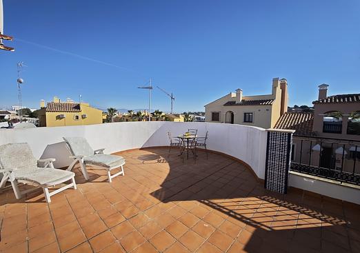 Villa in Algorfa
