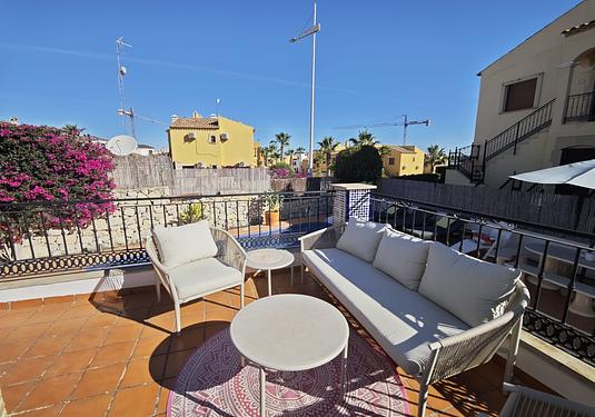 Villa in Algorfa
