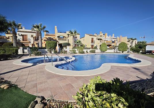 Villa in Algorfa
