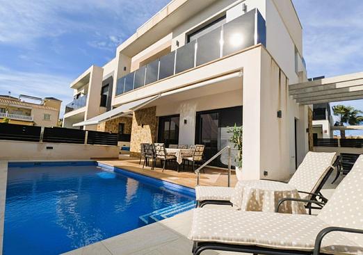 Villa in Cabo Roig