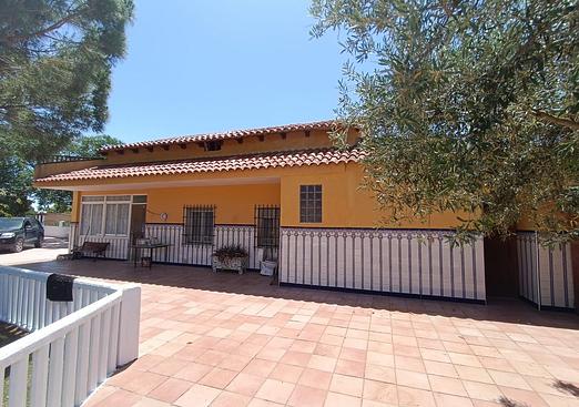 Villa in Yecla