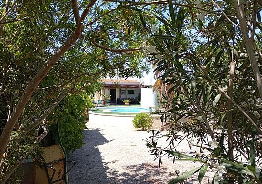 Country house in Daya Nueva