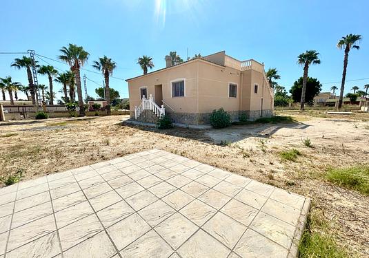 Villa in Catral