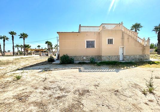 Villa in Catral