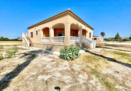 Villa in Catral