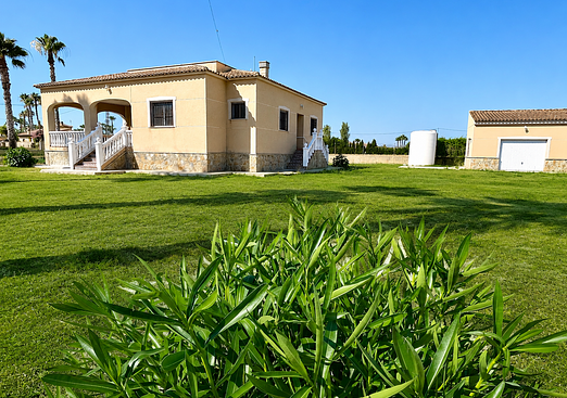Villa in Catral