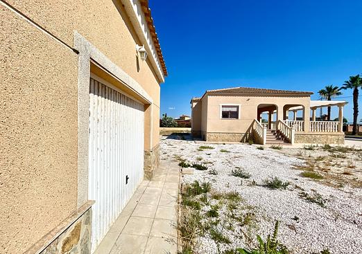 Villa in Catral