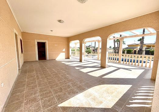 Villa in Catral