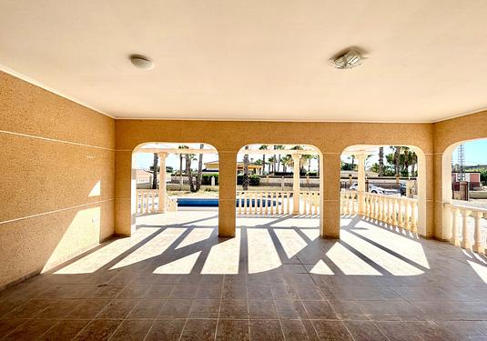 Villa in Catral