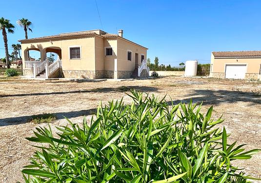 Villa in Catral
