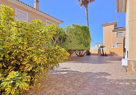 Villa in Orihuela