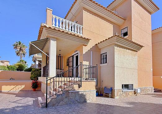 Villa in Orihuela