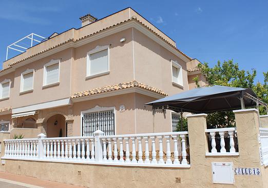 Villa in Villamartin