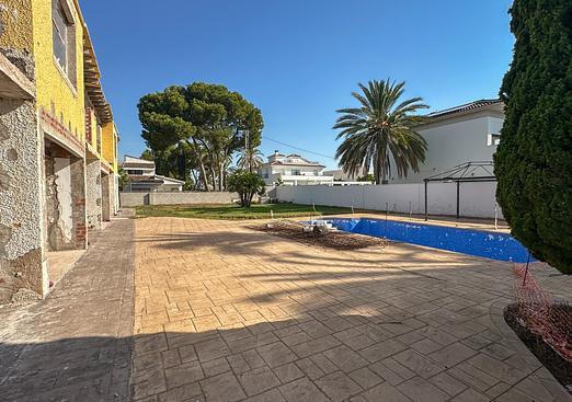 Villa in Cabo Roig
