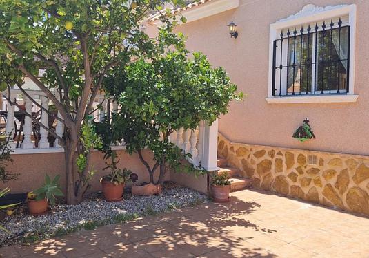 Villa in Villamartin