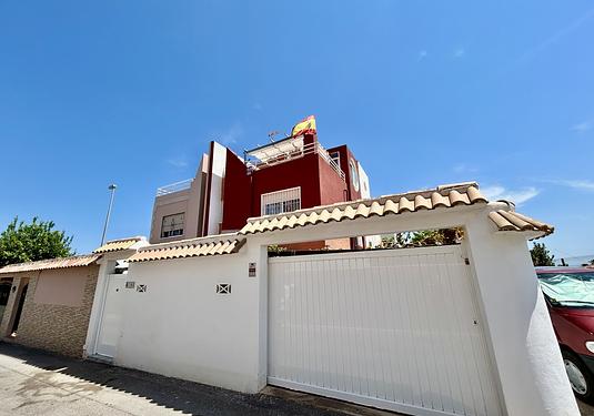 Town house in Los Altos