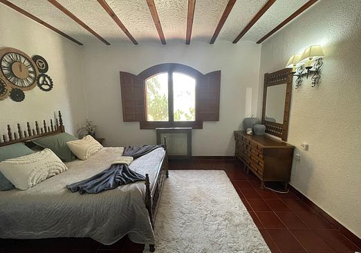 Country house in Elda