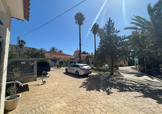 Country house in Elda