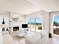 Apartment in Elviria