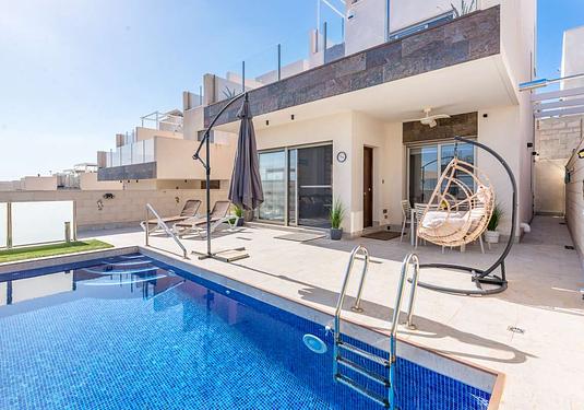 Villa in Orihuela Costa