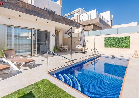Villa in Orihuela Costa