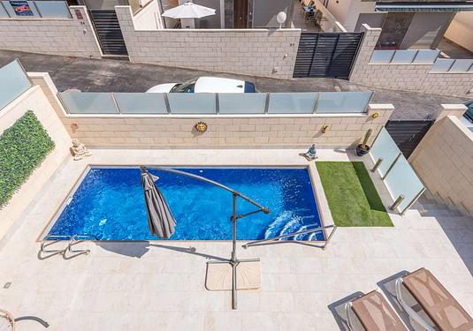 Villa in Orihuela Costa